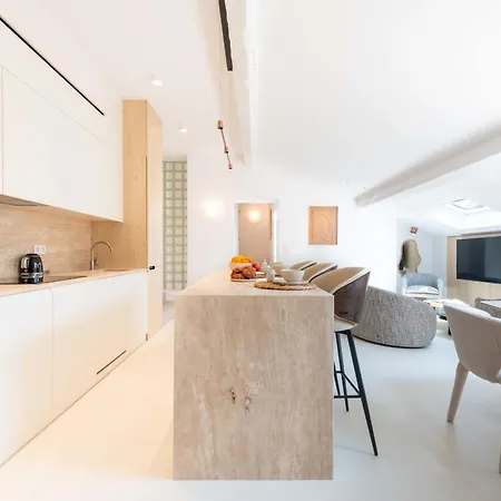 3-br Attic Duplex Heart Of Διαμέρισμα *