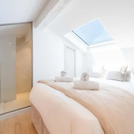 3-br Attic Duplex Heart Of Κάννες
