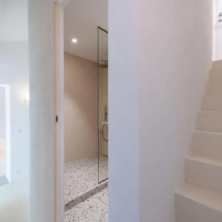 Διαμέρισμα 3-br Attic Duplex Heart Of