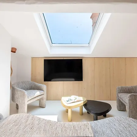 3-br Attic Duplex Heart Of דירה