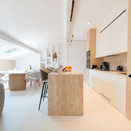 3-br Attic Duplex Heart Of דירה