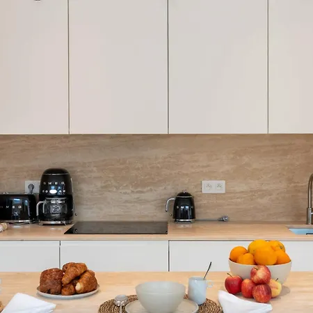 דירה 3-br Attic Duplex Heart Of